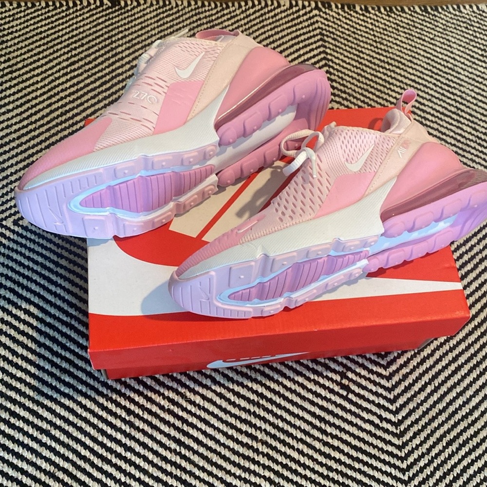 Girl’s Nike Air Max 270 GS